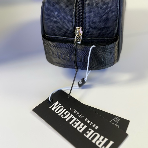 True Religion Black Toiletry Travel Bag NWT - Picture 3 of 6